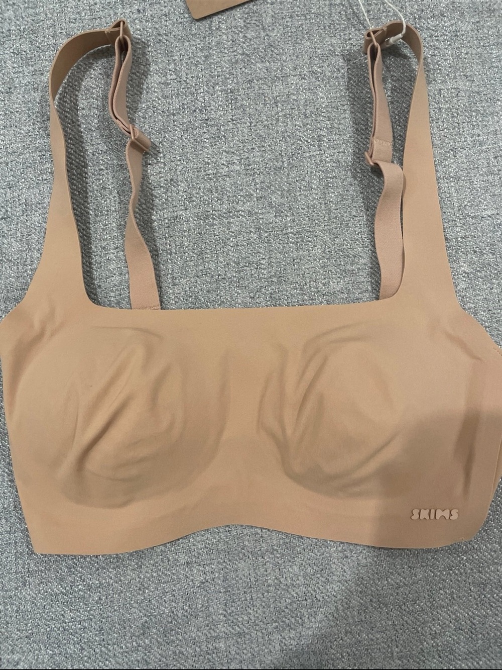Skims Naked Scoop bra NWT - Picture 2 of 6